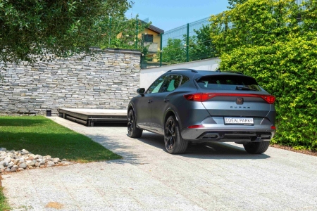 1740576778.54_598.car-lift-IP1-CM-MOB-A-(9).jpg